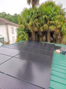 Installation de panneaux photovoltaiques Systovi sur la commune de Gamarde les bains vue ensemble