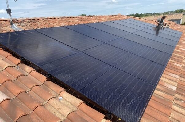 installation de panneaux photovoltaiques systovi kw mylight avec stockage virtuel a goos