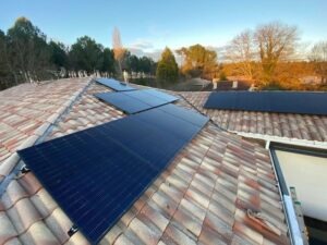 installation de panneaux photovoltaiques systovi kw avec stockage virtuel a tethieu